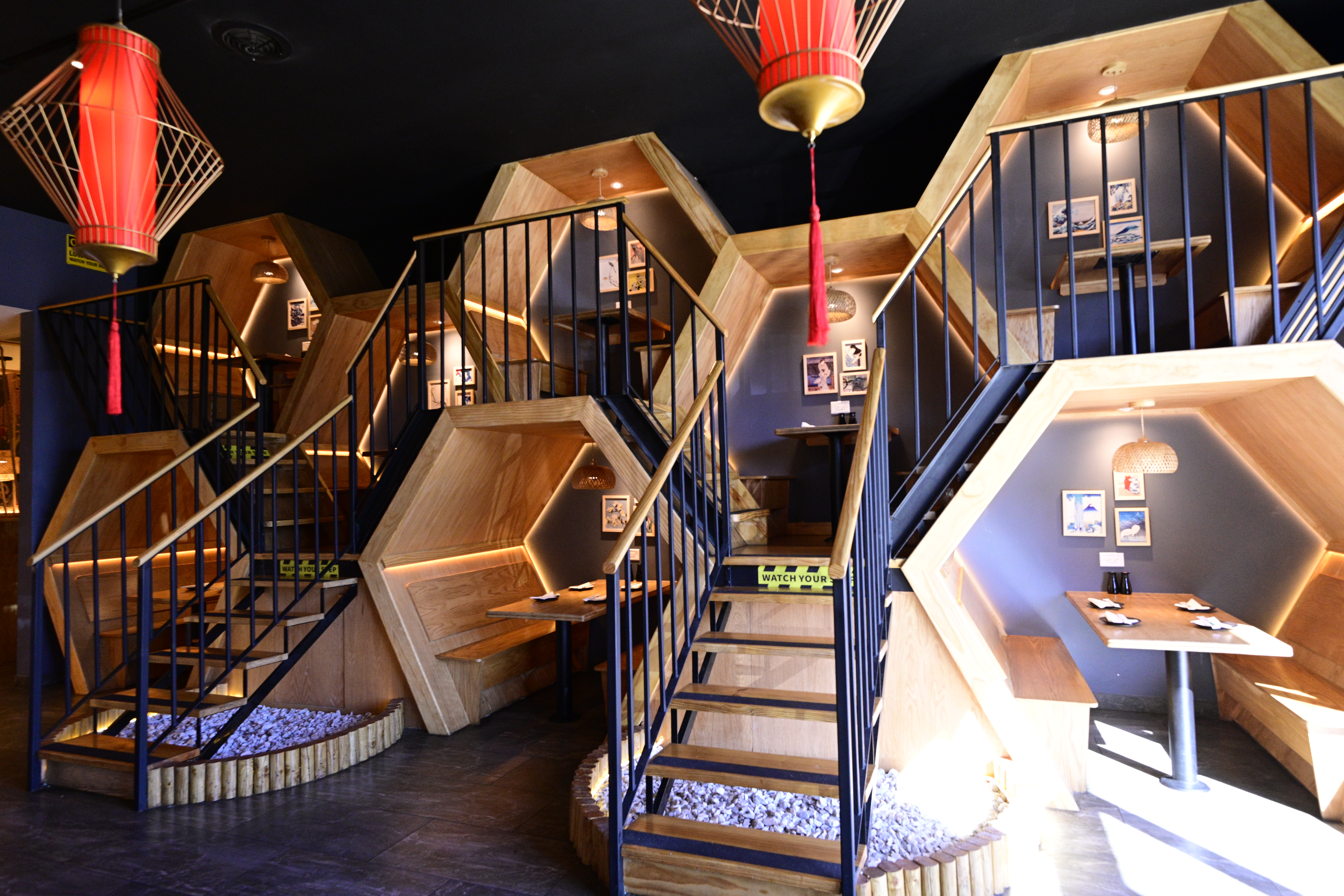 Sakanaya dining atmosphere